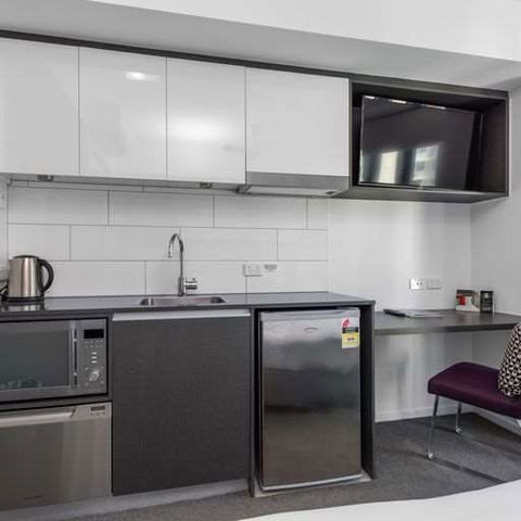 H On Mitchell Apartment Hotel - Tourism Canberra 1