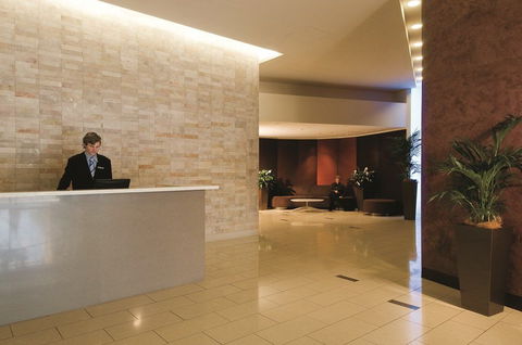 Oaks Casino Towers - Tourism Canberra 1
