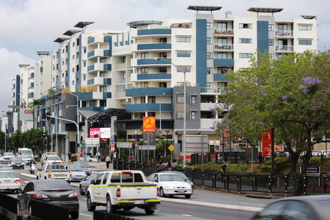Gabba Central Apartments - Tourism Canberra 0