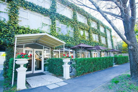 Punt Road Apartment Hotel - Tourism Canberra 0