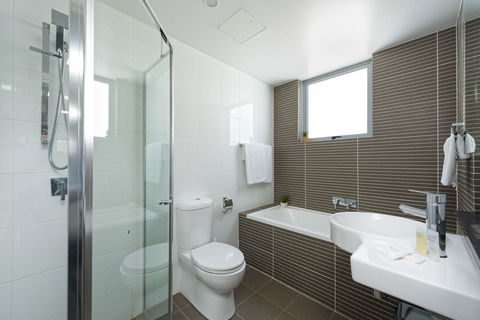 Astra Apartments North Sydney - Tourism Canberra 1