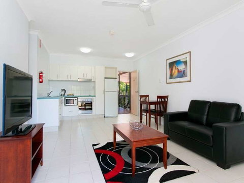 Cairns City Palms - Tourism Canberra 2