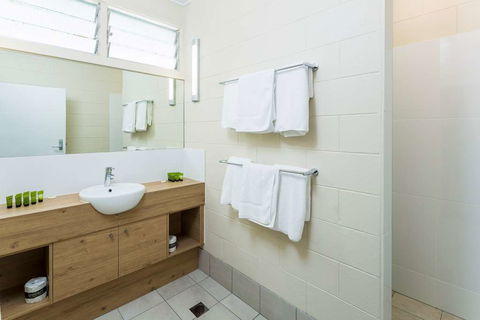 Nightcap at Edge Hill Tavern - Tourism Canberra 2