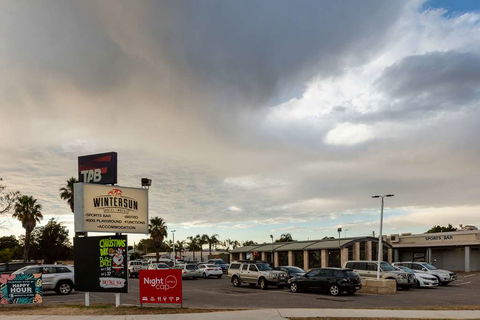 Wintersun Hotel - Tourism Canberra 0