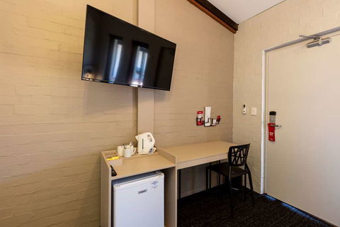 Wintersun Hotel - Tourism Canberra 1