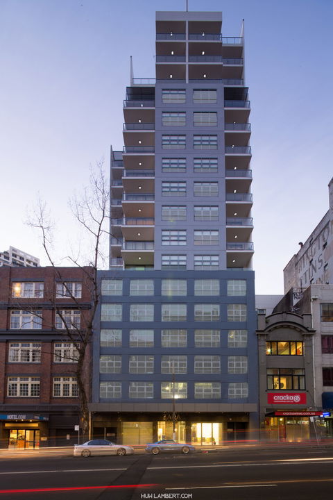 Zara Tower Serviced Apartments - Tourism Canberra 0
