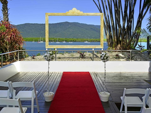 Pullman Reef Hotel Casino - Tourism Canberra 1