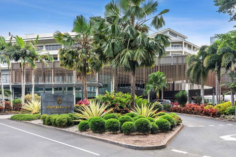 Shangri-La Hotel, The Marina - Tourism Canberra 1
