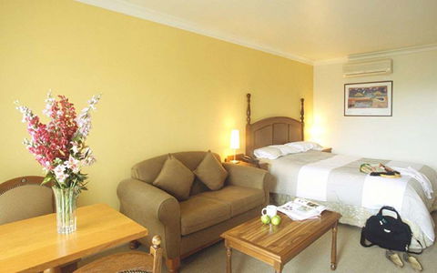 Best Western Plus The Tudor-Box Hill - Tourism Canberra 2