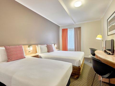 Hotel Ibis Perth - Tourism Canberra 1