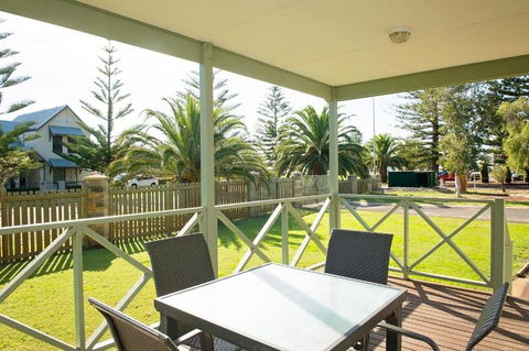 Discovery Parks Koombana Bay - Tourism Canberra 1