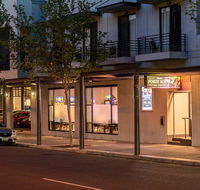 Mawson Lakes Hotel - Tourism Canberra
