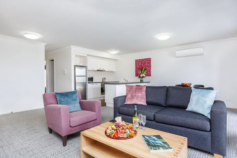 Quest Sale - Tourism Canberra 2