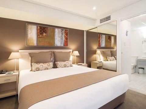 Oaks Horizons Hotel - Tourism Canberra 2