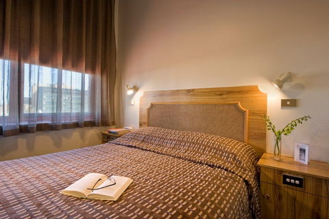 Adelaide Paringa Motel - Tourism Canberra 1