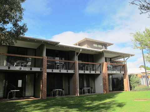 Margarets in Town Apartments - Tourism Canberra 1