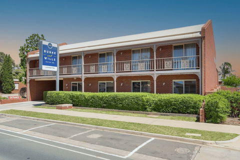 Burke & Wills Motor Inn - Tourism Canberra 0
