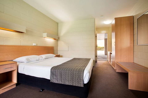 Dalrymple Motel - Tourism Canberra 4
