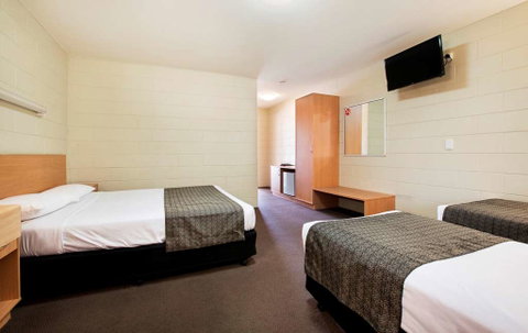 Dalrymple Motel - Tourism Canberra 6