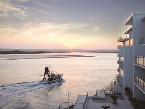 Ramada Hotel & Suites Ballina - Tourism Canberra 1