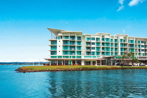 Ramada Hotel & Suites Ballina - Tourism Canberra 3