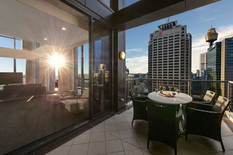 Meriton Suites Pitt Street - Tourism Canberra 4