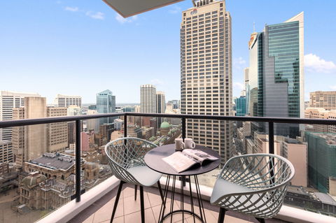 Meriton Suites Pitt Street - Tourism Canberra 11