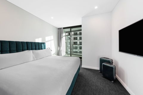 Meriton Suites Sussex Street, Sydney - Tourism Canberra 10