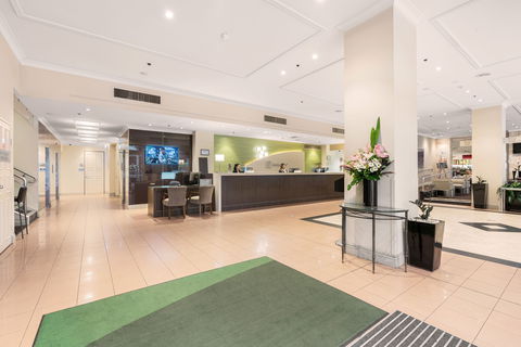 Holiday Inn Darling Harbour - Tourism Canberra 4
