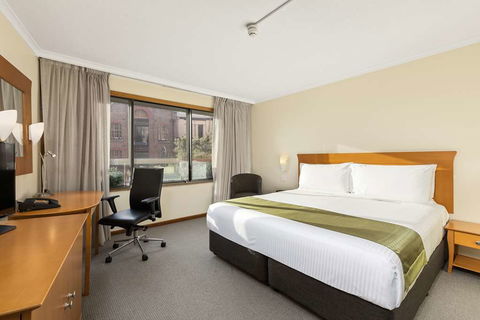 Rydges Sydney Harbour - Tourism Canberra 3