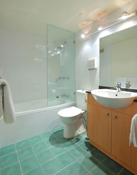 Metro Apartments On Darling Harbour - Tourism Canberra 7