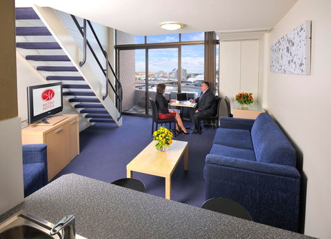 Metro Apartments On Darling Harbour - Tourism Canberra 8