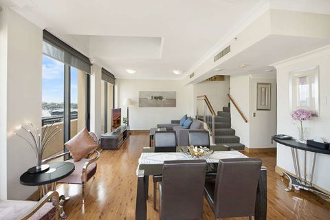 YEHS Hotel Sydney Harbour Suites - Tourism Canberra 12