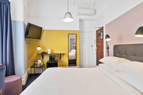 Hotel Harry, An Ascend Hotel - Tourism Canberra 9