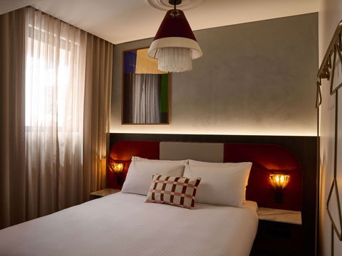 Hotel Morris Sydney - Tourism Canberra 0