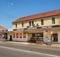 Nightcap at Regents Park Hotel - Tourism Canberra