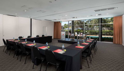 Rydges Bankstown - Tourism Canberra 6