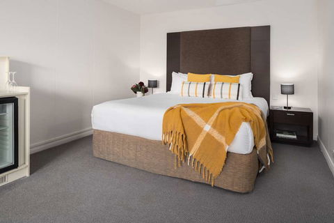 Rydges Bankstown - Tourism Canberra 13