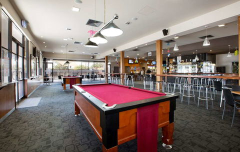 Nightcap At Playford Tavern - Tourism Canberra 4