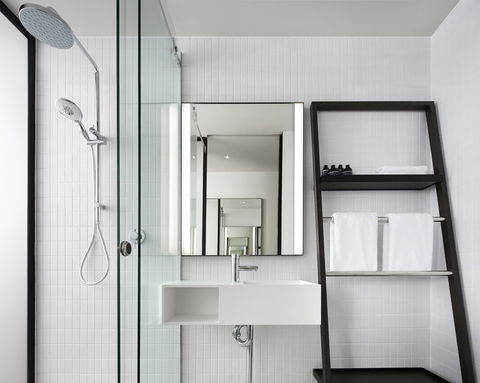 Little National Hotel - Tourism Canberra 3