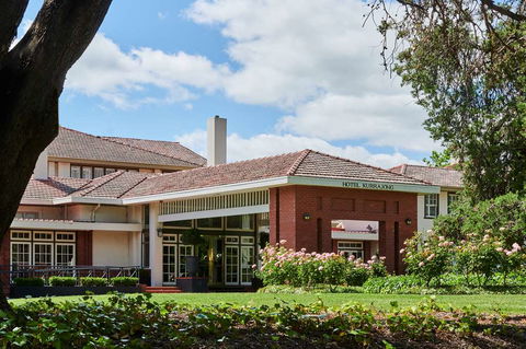 Hotel Kurrajong Canberra - Tourism Canberra 0