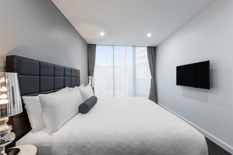 Meriton Suites Church Street, Parramatta - Tourism Canberra 4