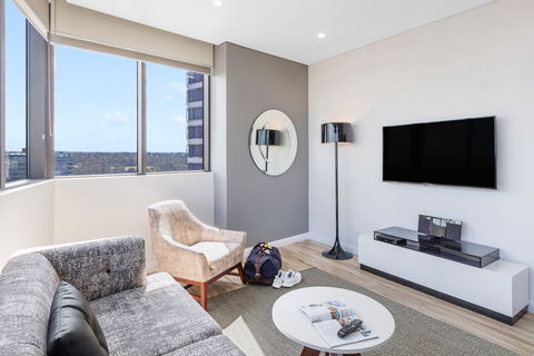 Meriton Suites Church Street, Parramatta - Tourism Canberra 7