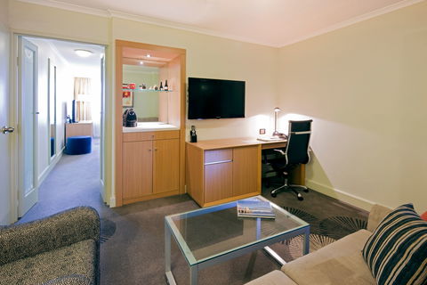 Holiday Inn Parramatta - Tourism Canberra 14