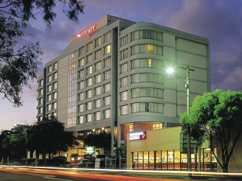 Mercure Hotel Parramatta - Tourism Canberra 0