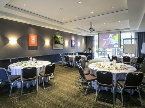 Mercure Hotel Parramatta - Tourism Canberra 7