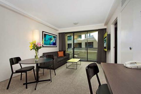 Mantra Parramatta - Tourism Canberra 3