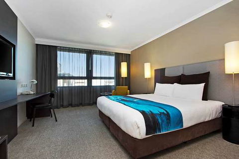 Mantra Parramatta - Tourism Canberra 11
