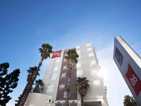Hotel Ibis Sydney Olympic Park - Tourism Canberra 1