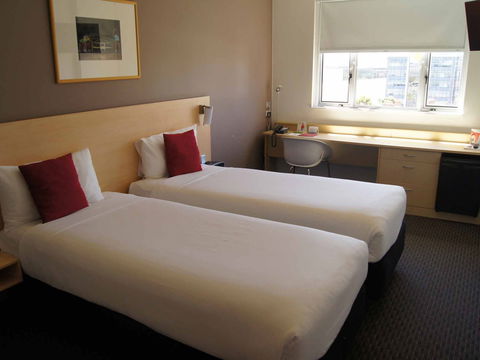 Hotel Ibis Sydney Olympic Park - Tourism Canberra 5